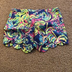 Lilly Pulitzer Magnolia Scalloped Short 6